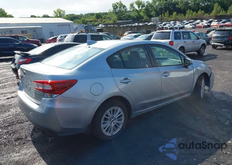 2018 Subaru Impreza 2.0I Premium z USA, uszkodzony, nr VIN 4S3GKAB69J3619499